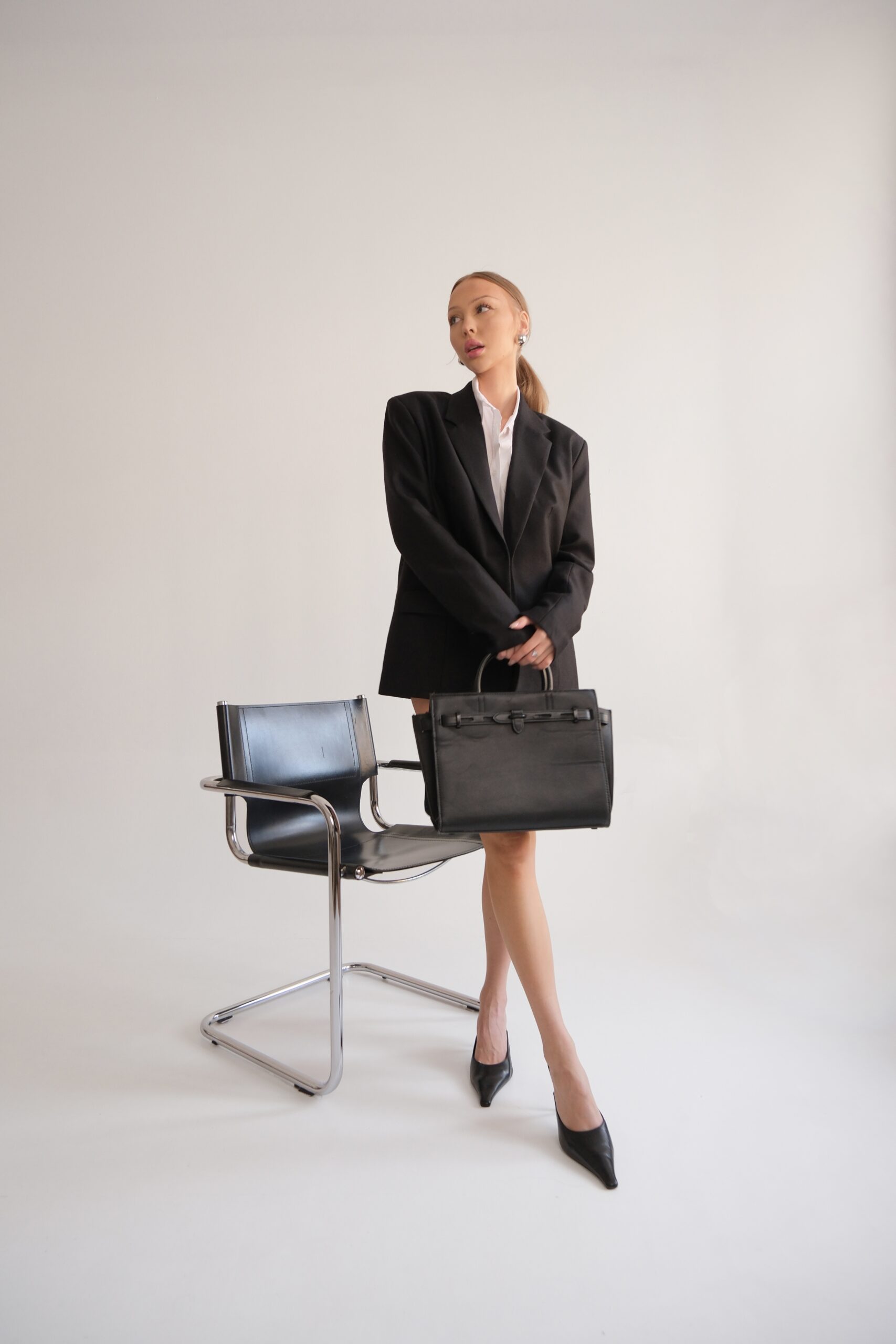 WEŁNIANA MARYNARKA JASMINE CZARNA