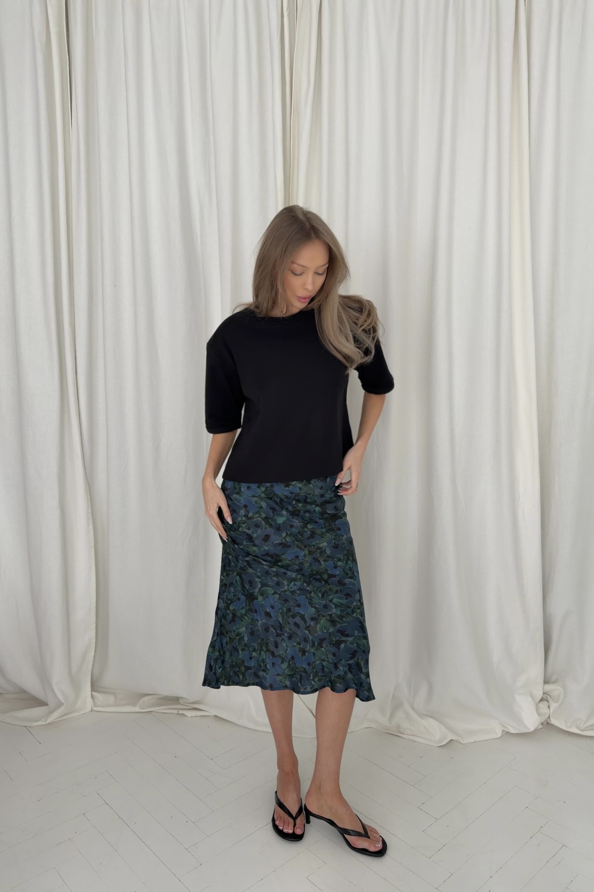 SPÓDNICA CAROLINE NIEBIESKA